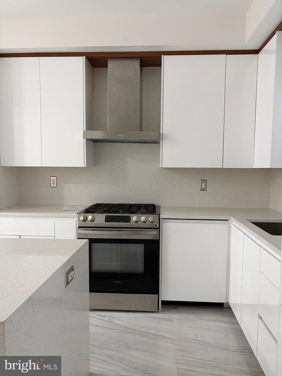 726 Roxboro Pl NW in Washington, DC - Building Photo - Building Photo