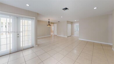 15012 SW 146th St in Miami, FL - Building Photo - Building Photo