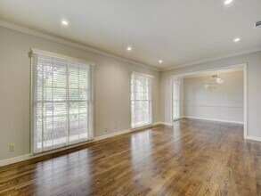 6009 Mountainclimb Dr in Austin, TX - Building Photo - Building Photo