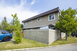 Whippletree West Housing Coop in Calgary, AB - Building Photo - Building Photo