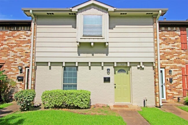 property at 1503 Cedar Cove St