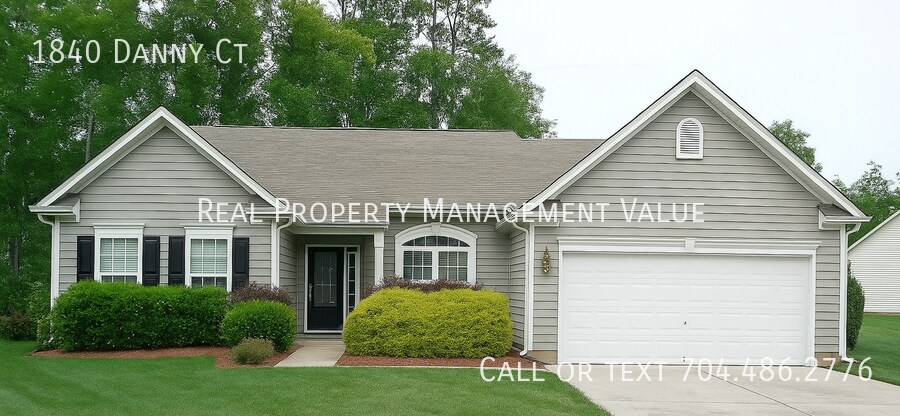 1840 Danny Ct in Matthews, NC - Building Photo
