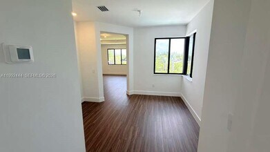 19708 NE 14th Ave in Miami, FL - Building Photo - Building Photo