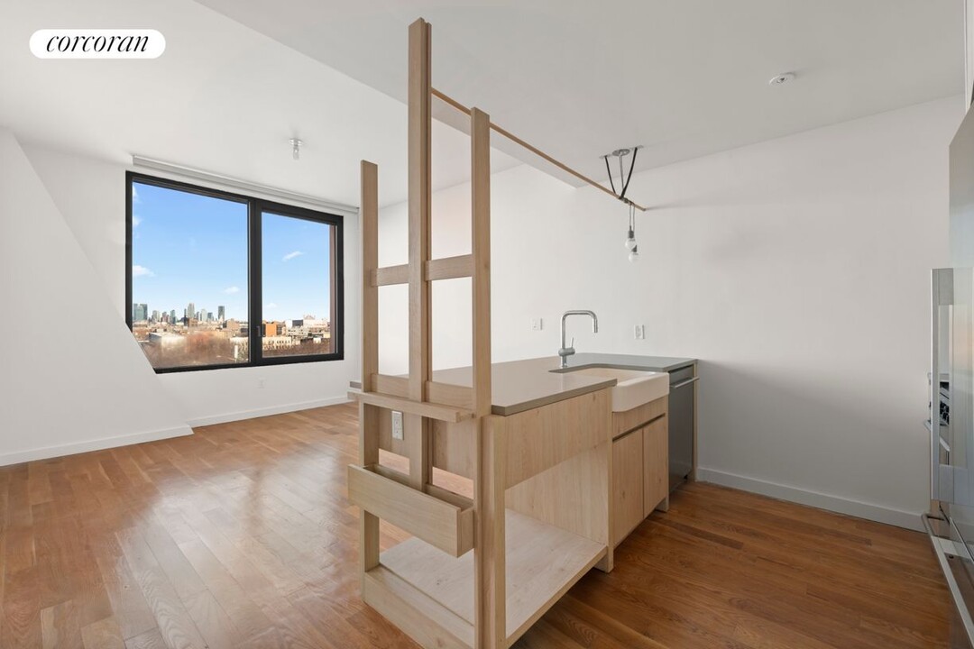 54 Noll St in Brooklyn, NY - Building Photo