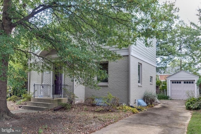 2508 Davis Ave, Unit 2nd FL in Alexandria, VA - Building Photo - Building Photo