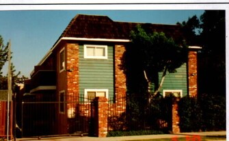 4248 Arch Dr in Studio City, CA - Building Photo