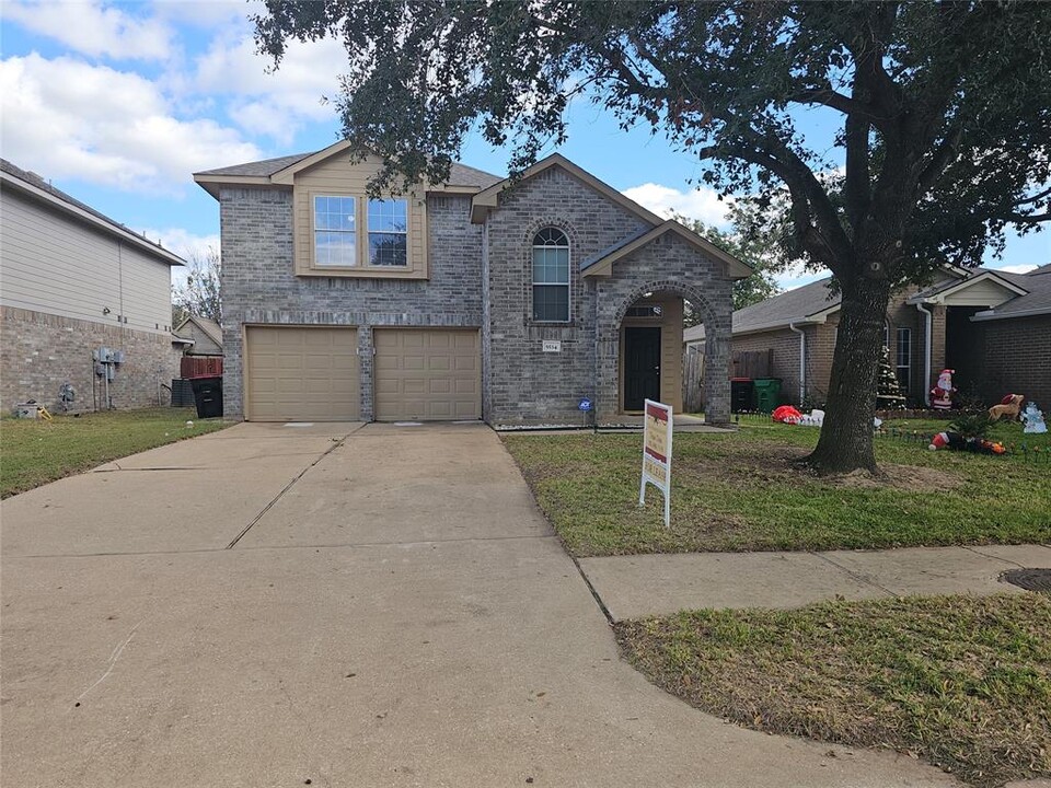 5534 Bear Paw Cir in Katy, TX - Foto de edificio