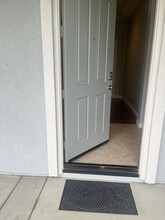 8418 Lourenco Ln, Unit KingstonIn-Law in Corona, CA - Foto de edificio - Building Photo