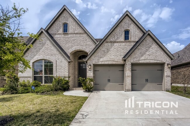 property at 843 Knoxbridge Rd