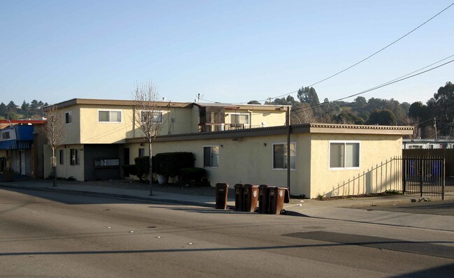 14700 San Pablo Ave in San Pablo, CA - Building Photo - Building Photo