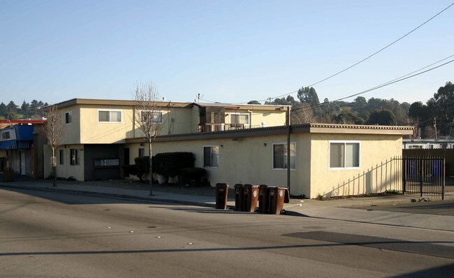 14700 San Pablo Ave in San Pablo, CA - Foto de edificio - Building Photo