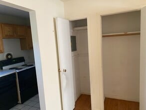 136 S Chestnut St in New Paltz, NY - Building Photo - Building Photo