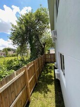 1920 NW 151st St in Opa Locka, FL - Building Photo - Building Photo