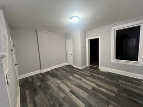 31 Oak St in Trenton, NJ - Building Photo - Building Photo