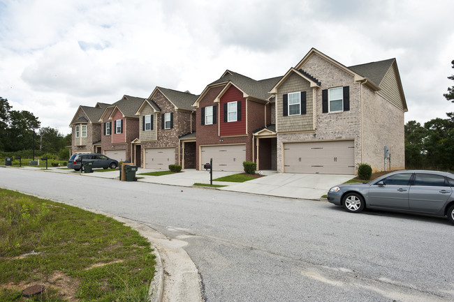 Open Fields Townhomes in Snellville, GA - Foto de edificio - Building Photo