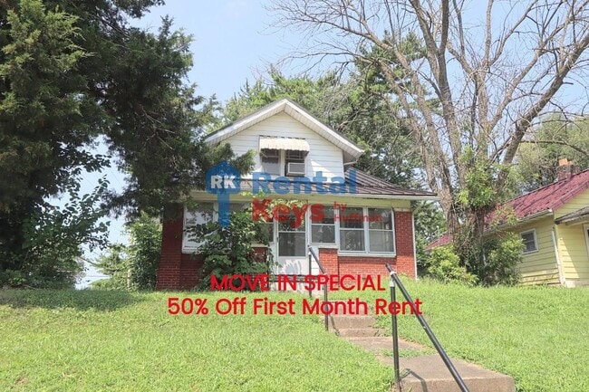property at 2600 N Heidelbach Ave
