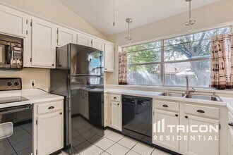 3912 River Birch Rd in Fort Worth, TX - Building Photo - Building Photo