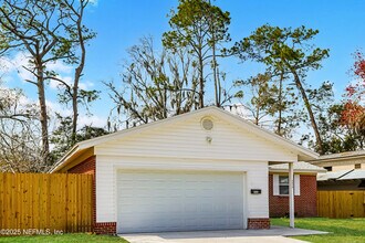 4936 Perrine Dr in Jacksonville, FL - Building Photo - Building Photo