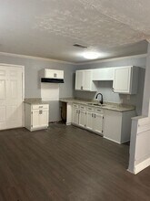 2044 Ruth St NW in Atlanta, GA - Building Photo - Building Photo