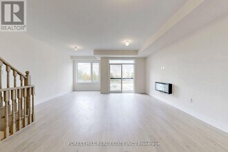 40 Tennant Cir in Vaughan, ON - Building Photo - Building Photo