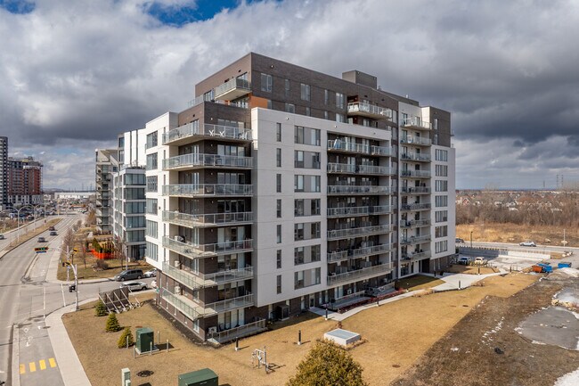 4000 Elsa-Triolet Rue in Laval, QC - Building Photo - Building Photo