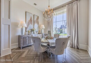 300 Brightwood Dr in Lafayette, LA - Building Photo - Building Photo