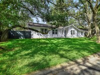 7602 Rustling Rd in Austin, TX - Building Photo - Building Photo