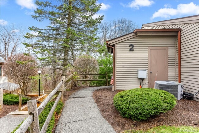 21 Scenic Vw in Yorktown Heights, NY - Building Photo - Building Photo
