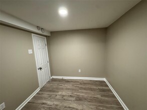 2002 Barbee St in Houston, TX - Building Photo - Building Photo