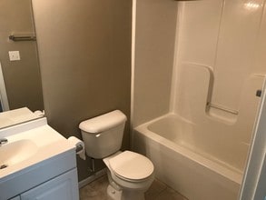 600 W Gay St in Warrensburg, MO - Building Photo - Building Photo