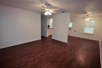 507 N Merrimac St in Weatherford, TX - Foto de edificio - Building Photo