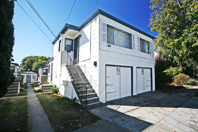 2612 Roosevelt Ave in Richmond, CA - Building Photo - Building Photo