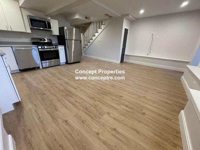 11 Highland Park Ave, Unit 1, Unit 1