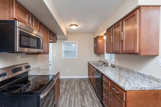 866 Frederick Blvd in Akron, OH - Building Photo - Building Photo