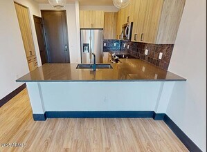 2500 E Marco Polo Rd, Unit A1 in Phoenix, AZ - Foto de edificio - Building Photo