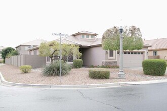 8379 W Palo Verde Ave in Peoria, AZ - Building Photo - Building Photo