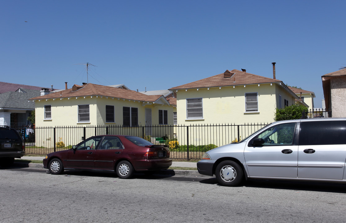 6810 Malabar St in Huntington Park, CA - Building Photo