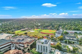 4220 Laguna St in Coral Gables, FL - Building Photo - Building Photo