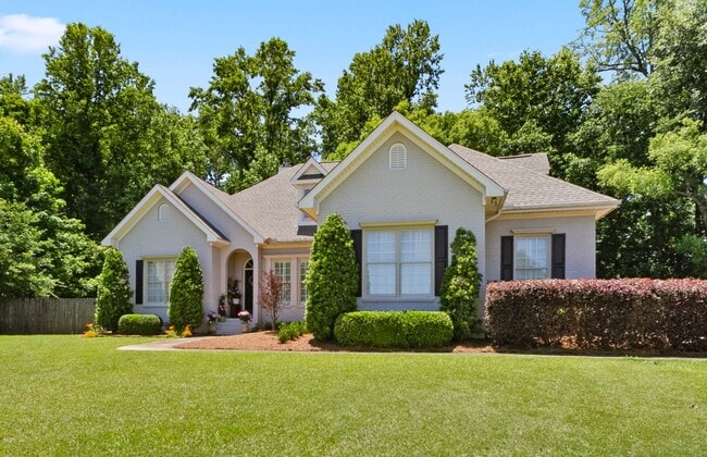 853 Pin Brook Ln in Tuscaloosa, AL - Building Photo - Building Photo