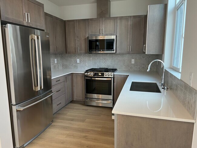 3629 1st Ave NW in Seattle, WA - Foto de edificio - Building Photo