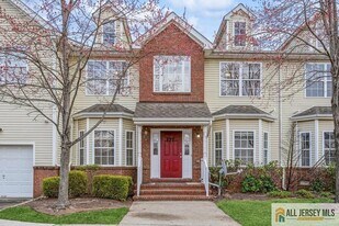 177 Sunshine Dr, Unit Apt 414 in Piscataway, NJ - Building Photo