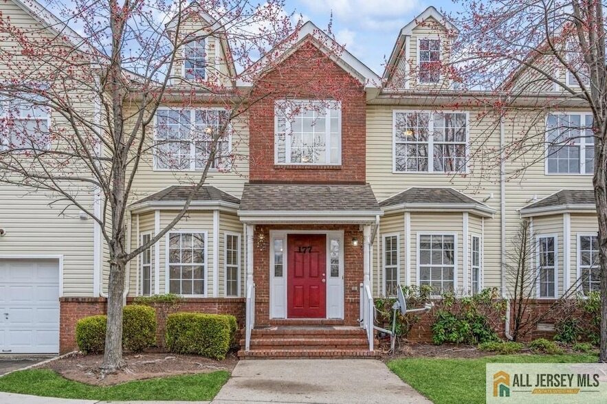 177 Sunshine Dr, Unit Apt 414 in Piscataway, NJ - Building Photo