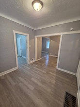 624 Waldman Ave in Flint, MI - Building Photo - Building Photo