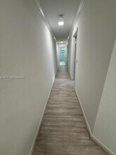 3872 Tree Top Dr in Weston, FL - Building Photo - Building Photo