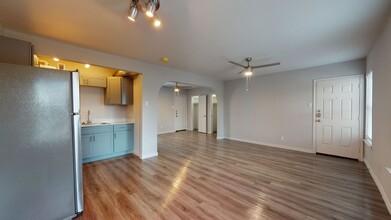 Buckner Park Lofts in Dallas, TX - Building Photo - Building Photo