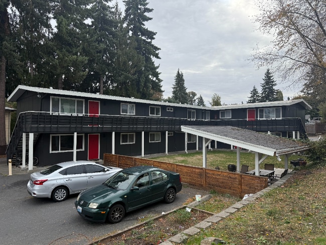 130 SW 184th St