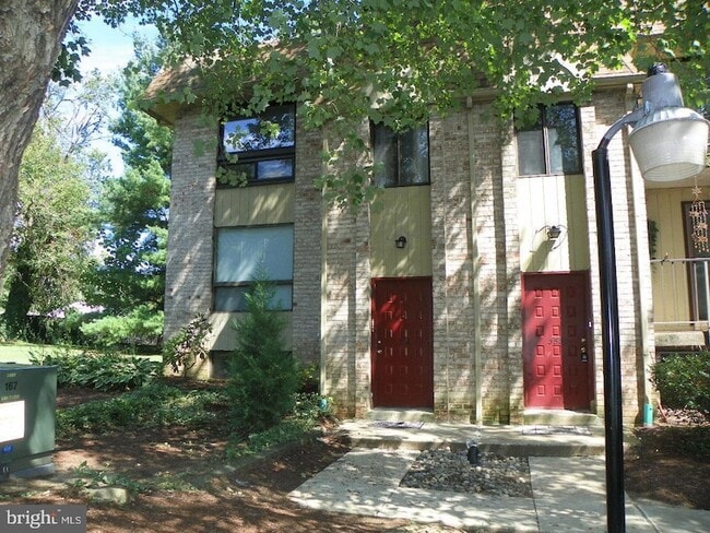 356 Saybrook Ln, Unit B in Wallingford, PA - Building Photo - Building Photo