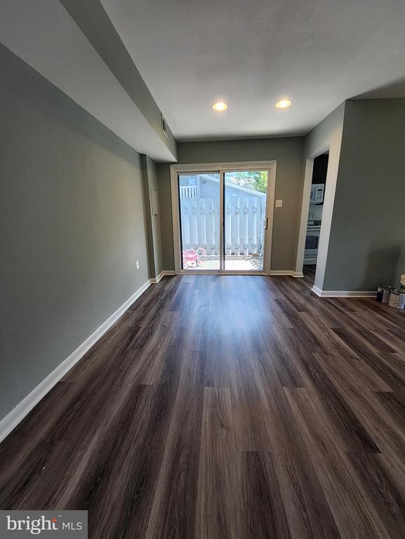 8676 Inyo Pl in Manassas Park, VA - Building Photo - Building Photo