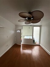 10281 E Bay Harbor Dr in Bay Harbor Islands, FL - Building Photo - Building Photo