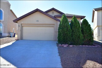 14210 Trigger Rock Ln in El Paso, TX - Building Photo - Building Photo